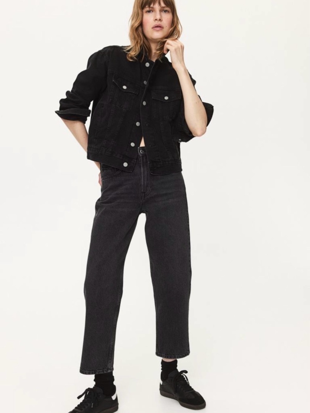 H&M Cropped Straight-leg Jeans in Black Size 4